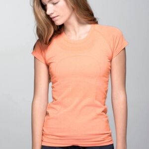 Lululemon Swiftly tech salmon size 0